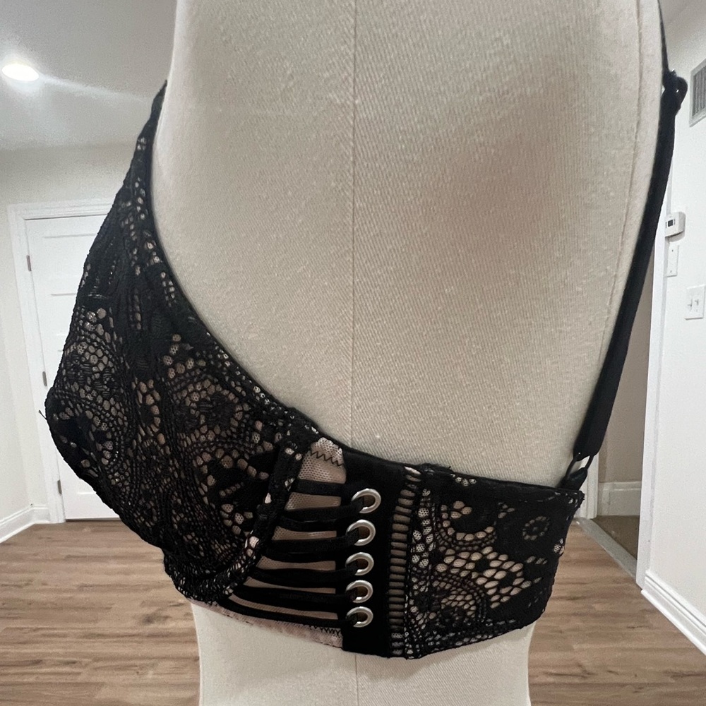 Victoria’s Secret Very Sexy Lace Bra Size 32DD - Picture 5 of 13
